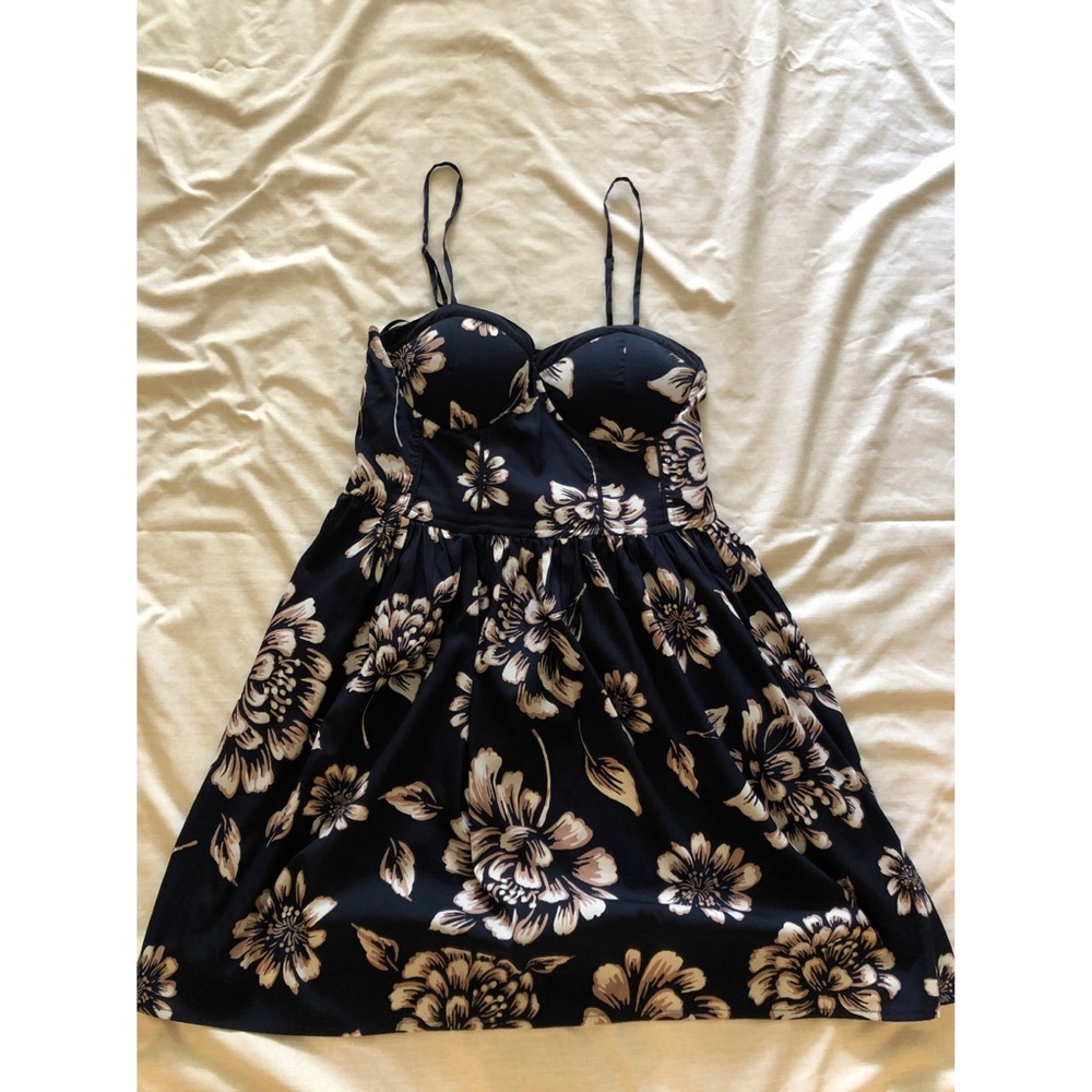 Women dress